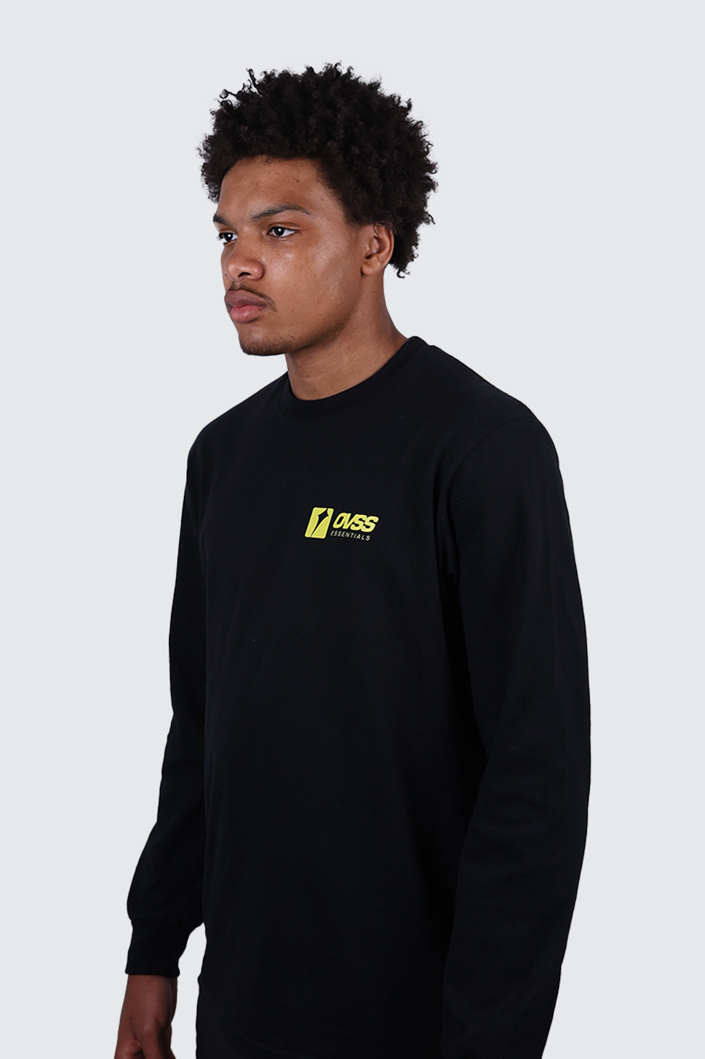 LONGSLEEVES ESSENTIALS
