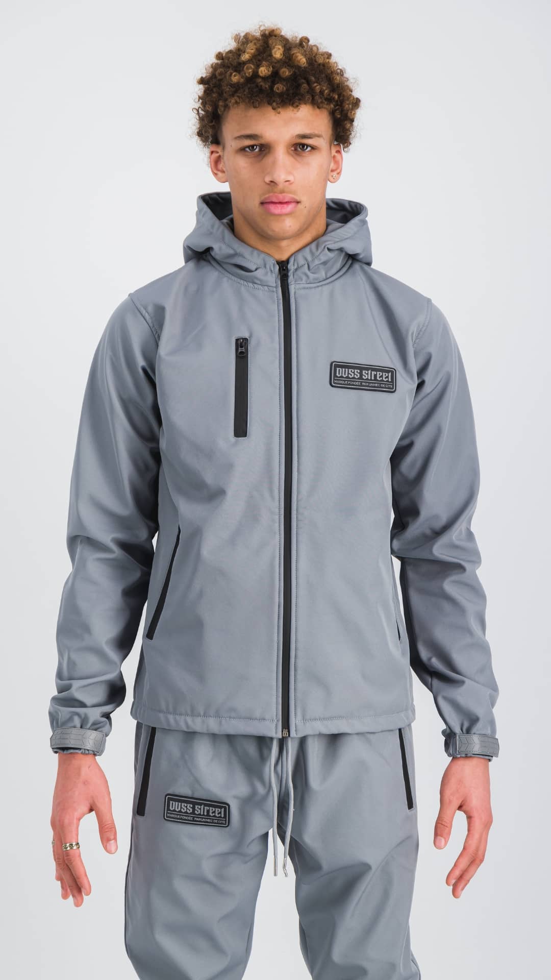 ENSEMBLE SOMBRE - GRIS