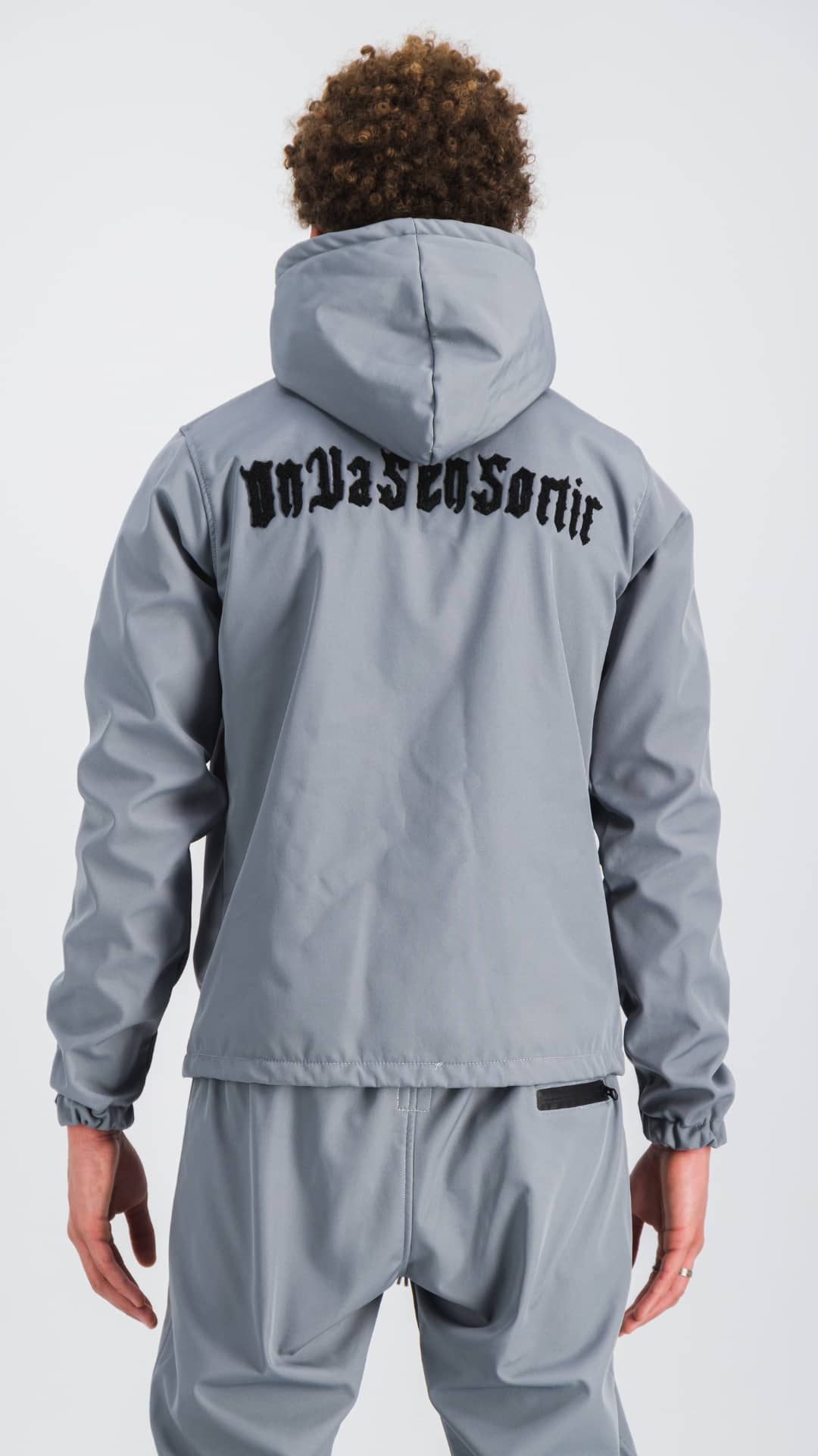 ENSEMBLE SOMBRE - GRIS